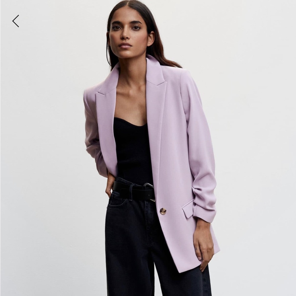 Flowy oversize blazer with long ruched sleeves